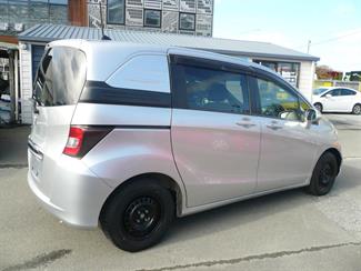 2012 Honda Freed - Thumbnail