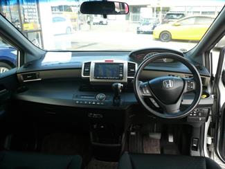 2012 Honda Freed - Thumbnail