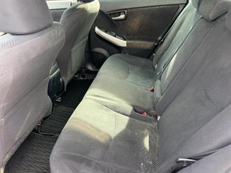 2015 Toyota Prius - Thumbnail