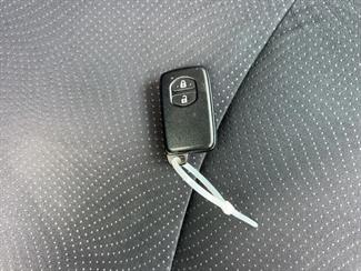 2015 Toyota Prius - Thumbnail