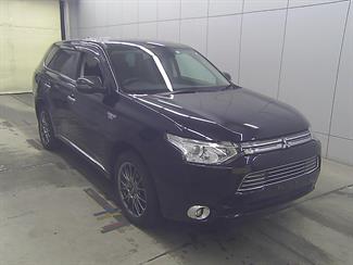 2013 Mitsubishi Outlander - Thumbnail