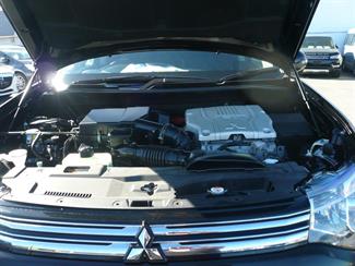 2013 Mitsubishi Outlander - Thumbnail