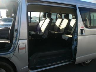 2005 Toyota Hiace - Thumbnail