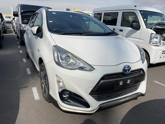 2016 Toyota Aqua - Thumbnail
