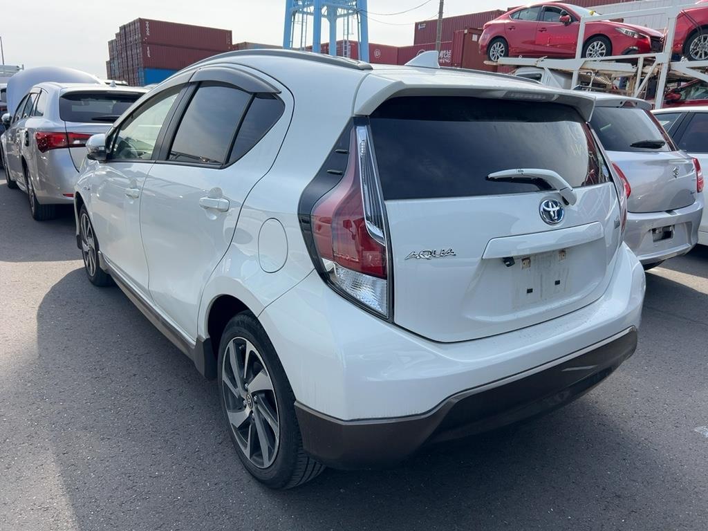 2016 Toyota Aqua