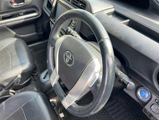 2016 Toyota Aqua - Thumbnail