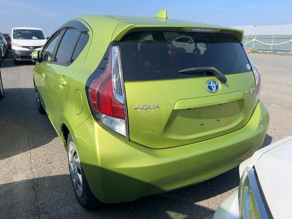 2015 Toyota Aqua