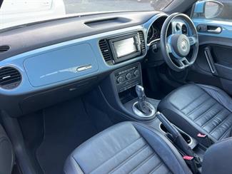 2014 VW THE BEETLE - Thumbnail