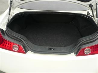 2004 Nissan Skyline - Thumbnail