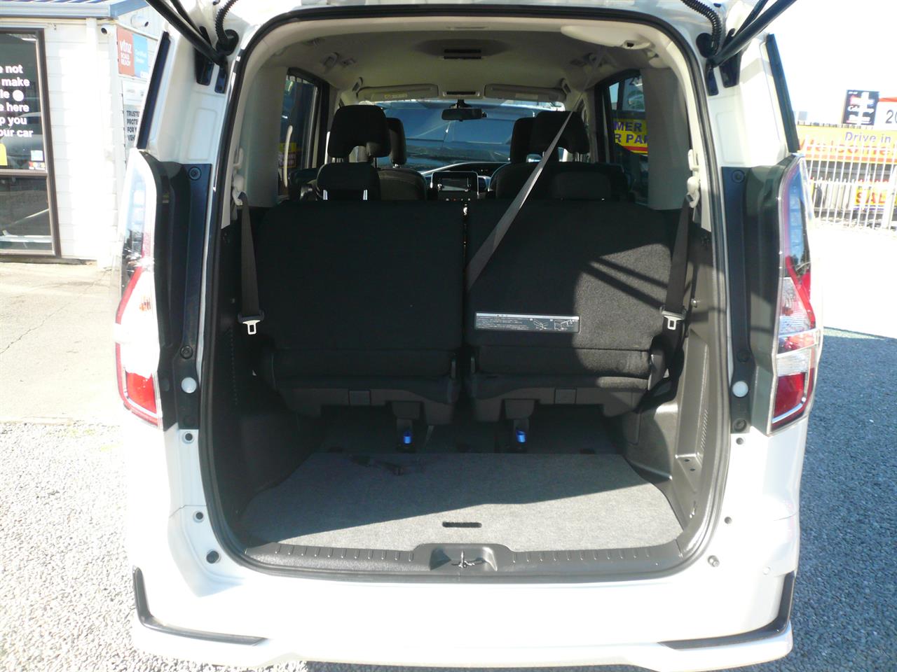 2020 Nissan SERENA