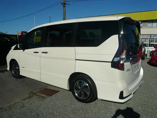 2020 Nissan SERENA - Thumbnail