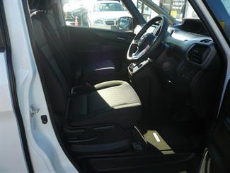 2020 Nissan SERENA - Thumbnail