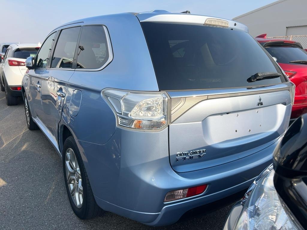 2013 Mitsubishi Outlander phev