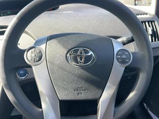 2015 Toyota Prius - Thumbnail