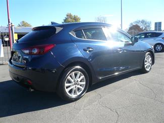 2015 Mazda Axela - Thumbnail