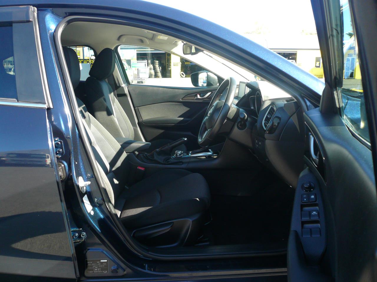 2015 Mazda Axela