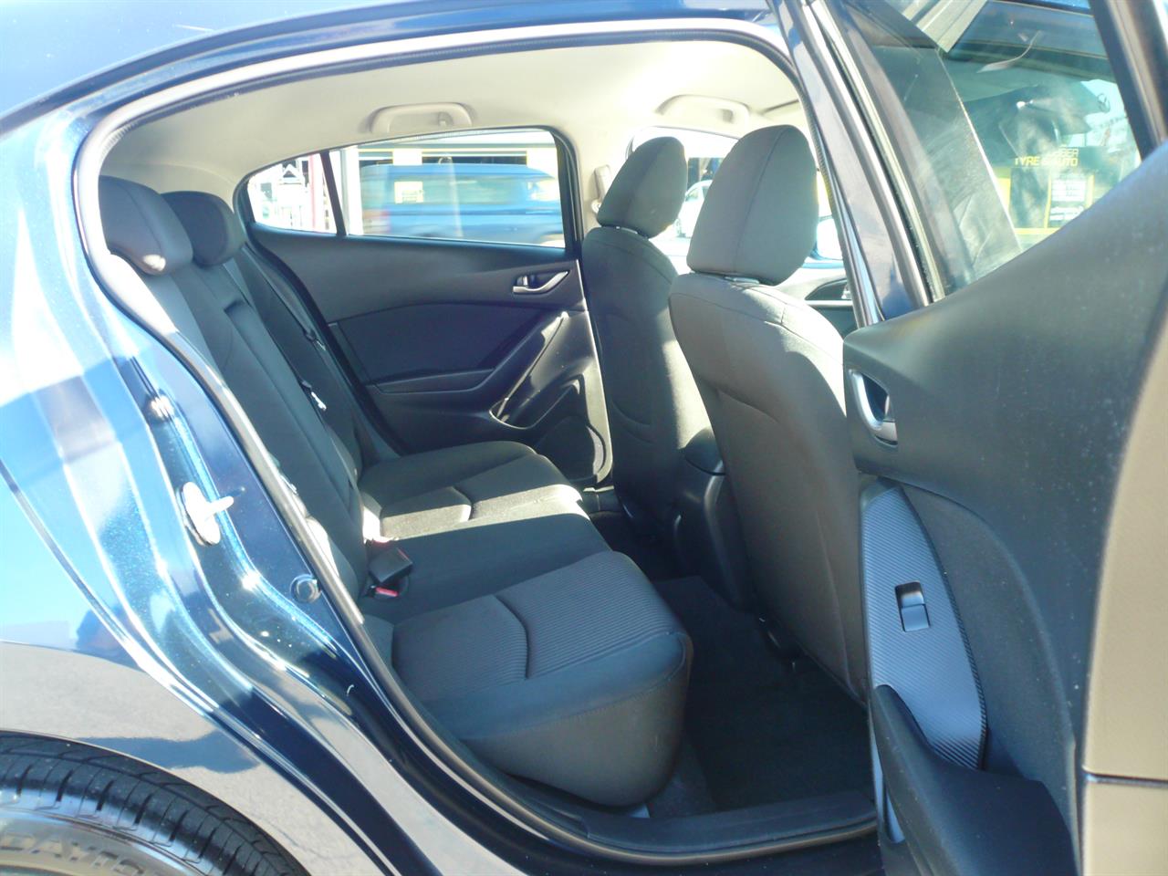 2015 Mazda Axela