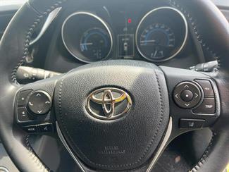 2016 Toyota COROLLA - Thumbnail