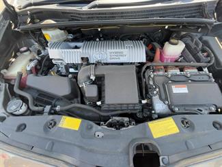 2014 Toyota Prius - Thumbnail