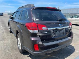 2013 Subaru OUTBACK - Thumbnail