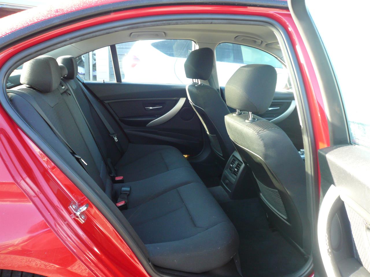 2012 BMW 320i
