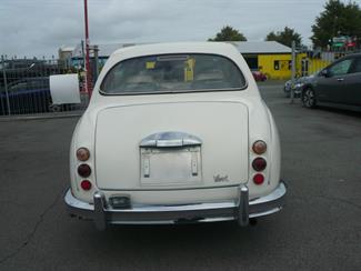 1995 Nissan March - Thumbnail