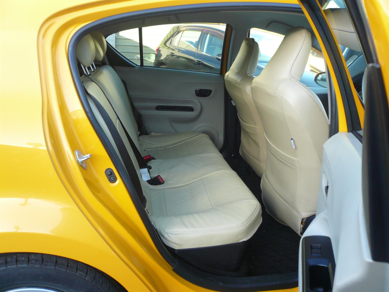 2012 Toyota Aqua