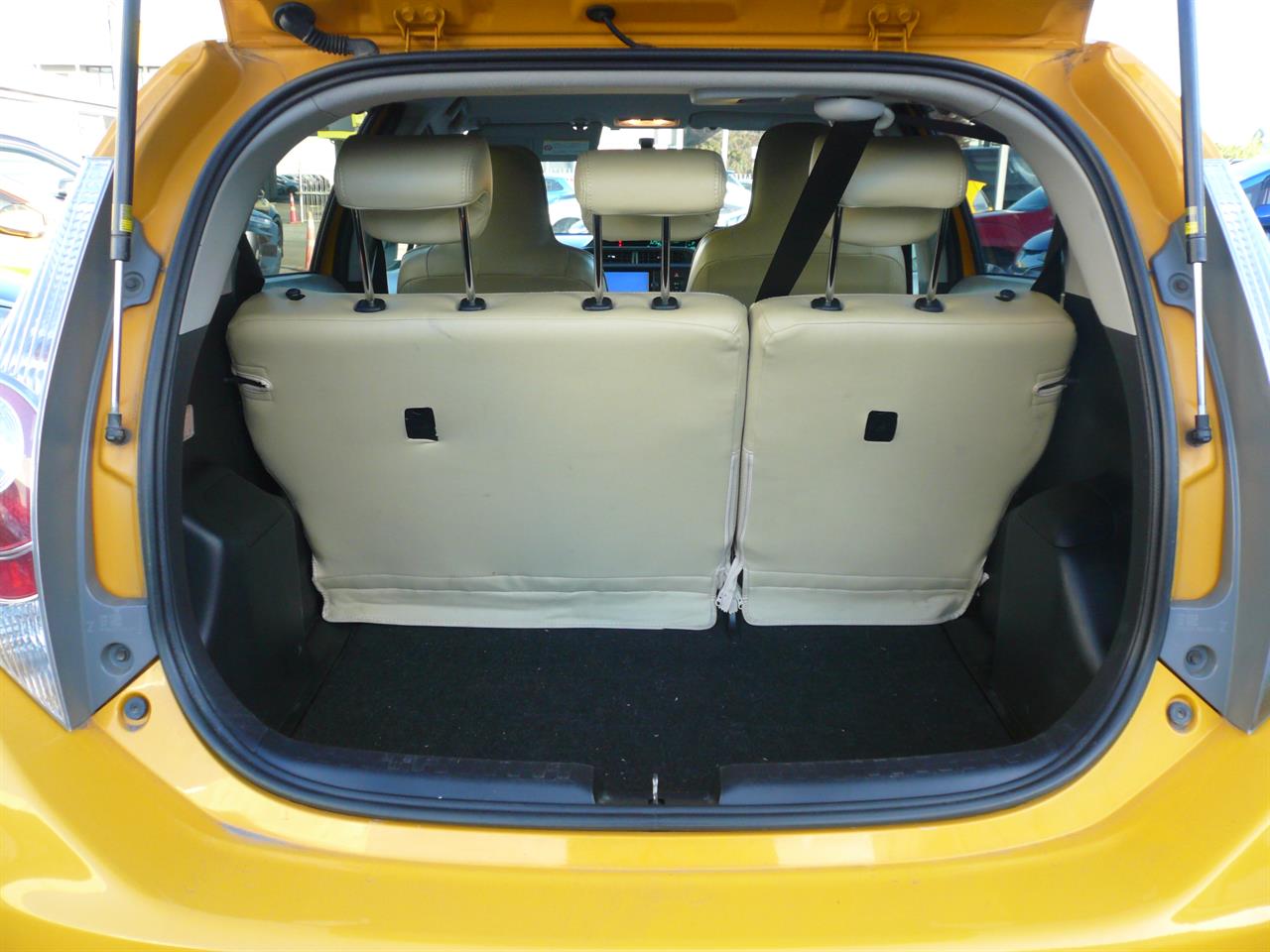 2012 Toyota Aqua