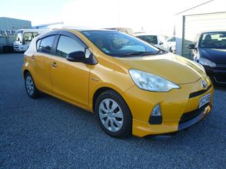 2012 Toyota Aqua - Thumbnail