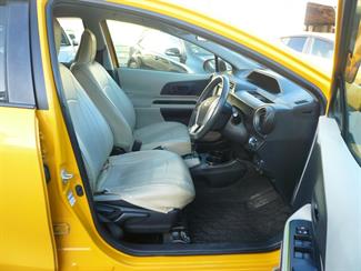 2012 Toyota Aqua - Thumbnail