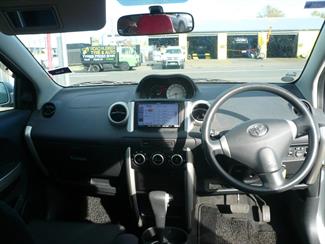 2004 Toyota IST - Thumbnail