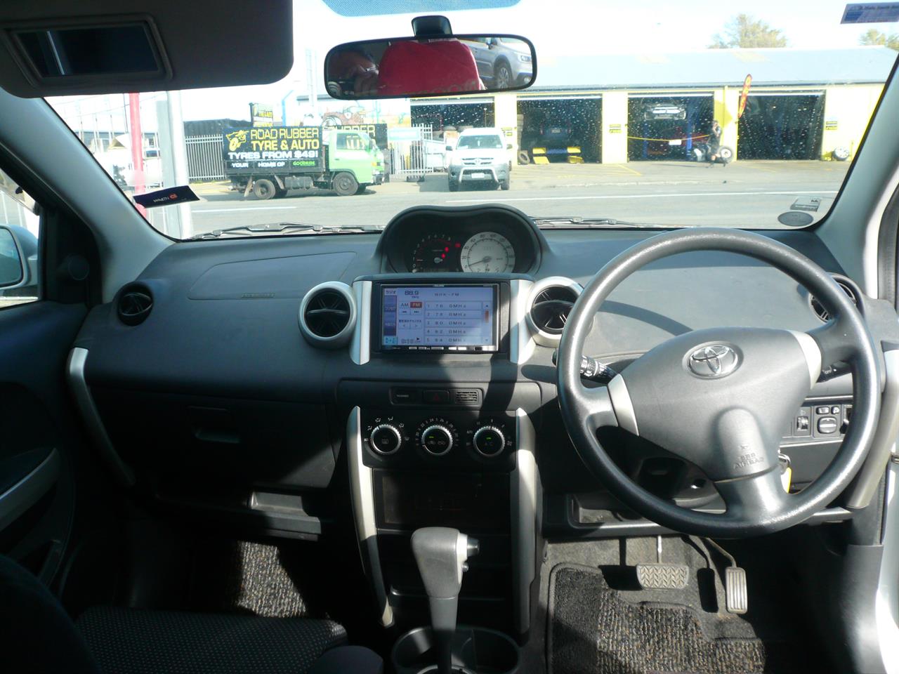 2004 Toyota IST