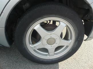2004 Toyota IST - Thumbnail