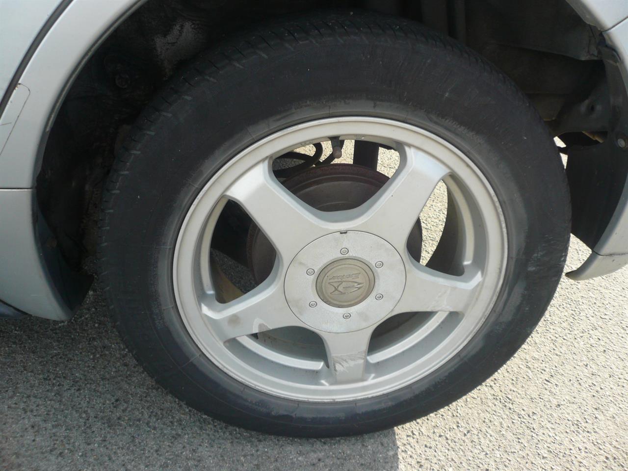 2004 Toyota IST