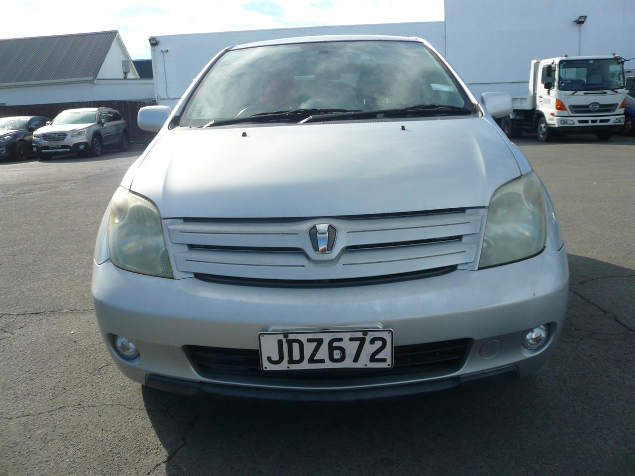 2004 Toyota IST