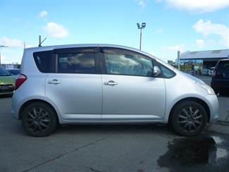 2005 Toyota COROLLA - Thumbnail