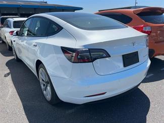 2021 Tesla Model 3 - Thumbnail