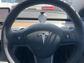 2021 Tesla Model 3 - Thumbnail