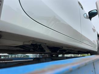 2013 Toyota PRIUS ALPHA - Thumbnail