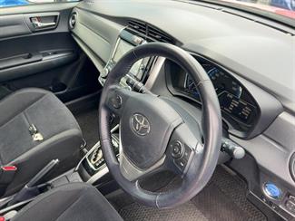 2015 Toyota COROLLA - Thumbnail
