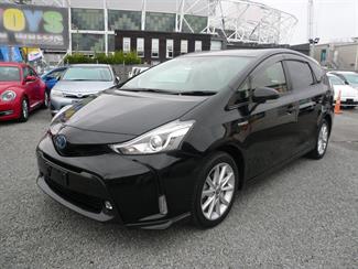 2020 Toyota Prius - Thumbnail