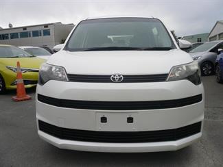 2014 Toyota SPADE - Thumbnail