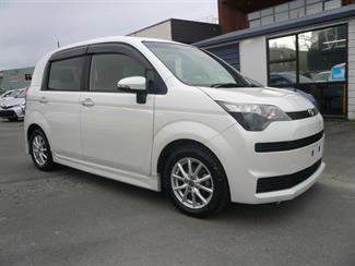 2014 Toyota SPADE - Thumbnail