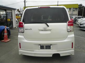 2014 Toyota SPADE - Thumbnail