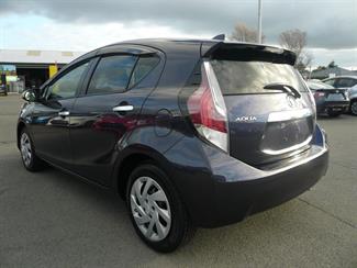 2015 Toyota Aqua - Thumbnail