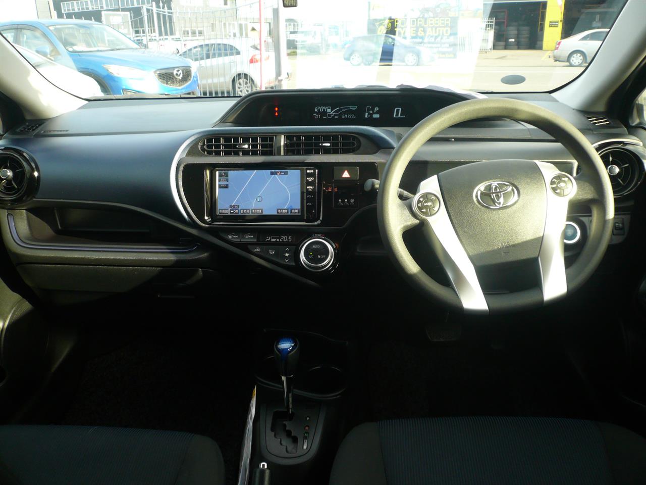 2015 Toyota Aqua