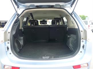 2013 Mitsubishi Outlander - Thumbnail
