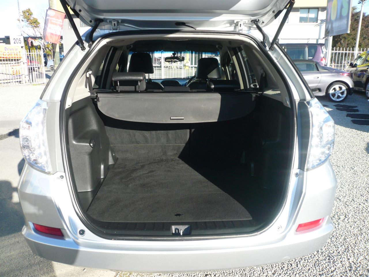 2011 Honda FIT SHUTTLE