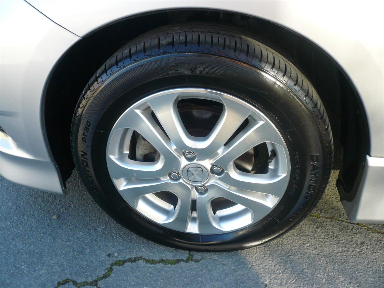 2011 Honda FIT SHUTTLE