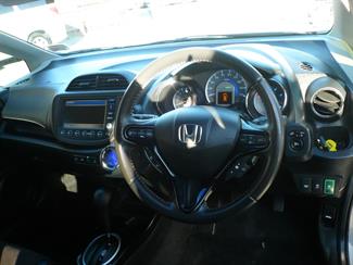 2011 Honda FIT SHUTTLE - Thumbnail